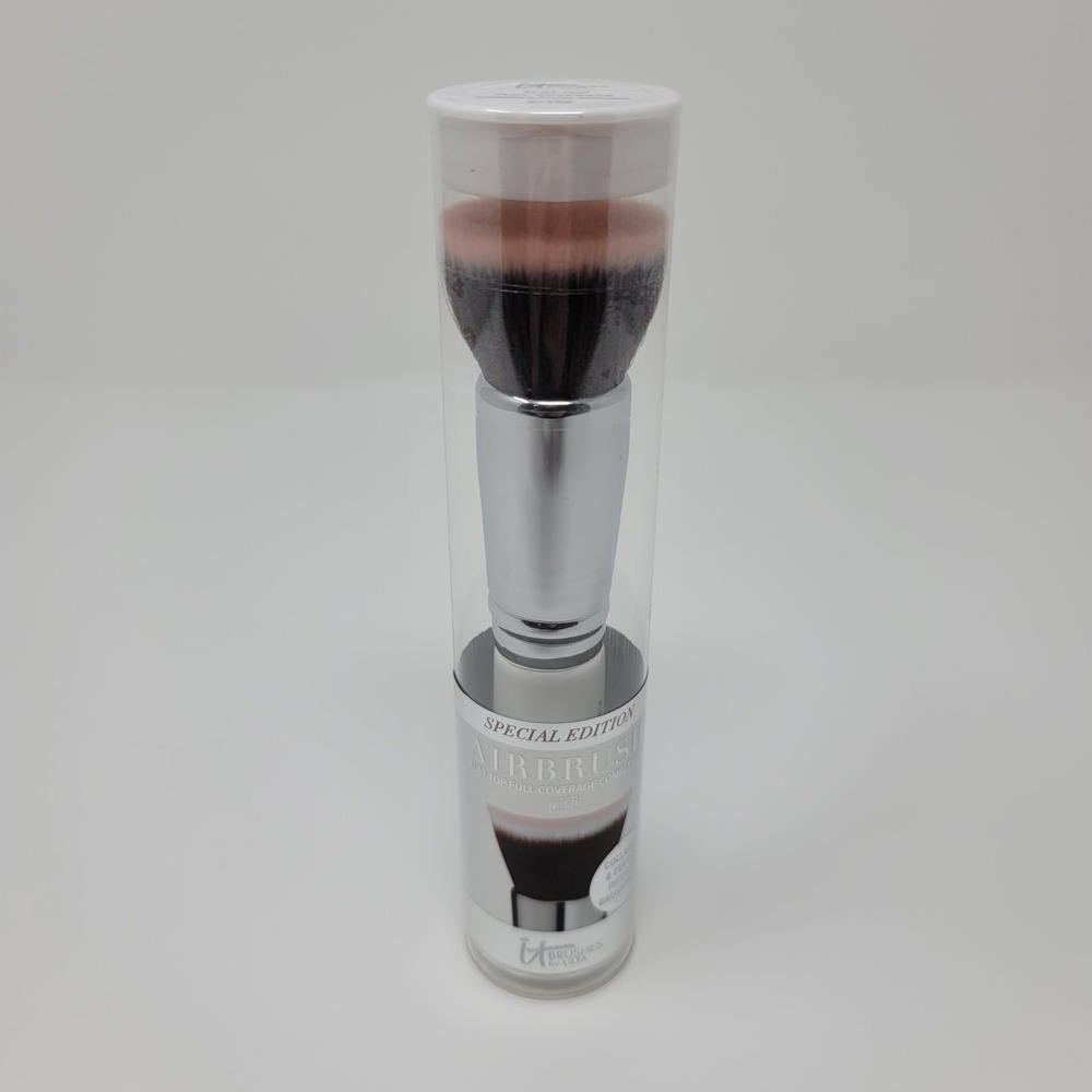 IT Cosmetics Special Edition Flat Top Full Coverage Complexion Brush No 136 New‎